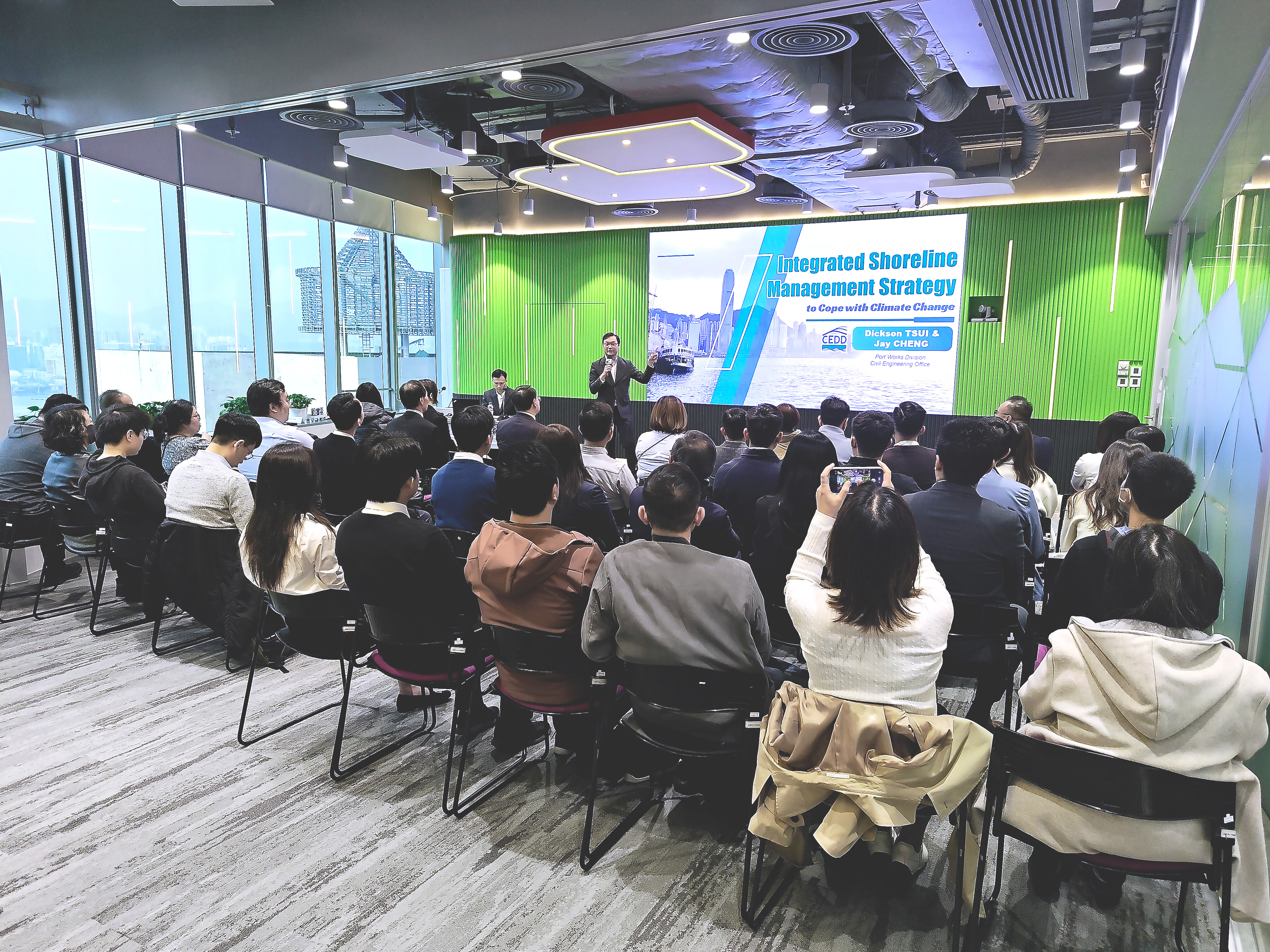 Sharing session with DSD and CEDD on the Government’s latest Integrated Flood Management initiatives 