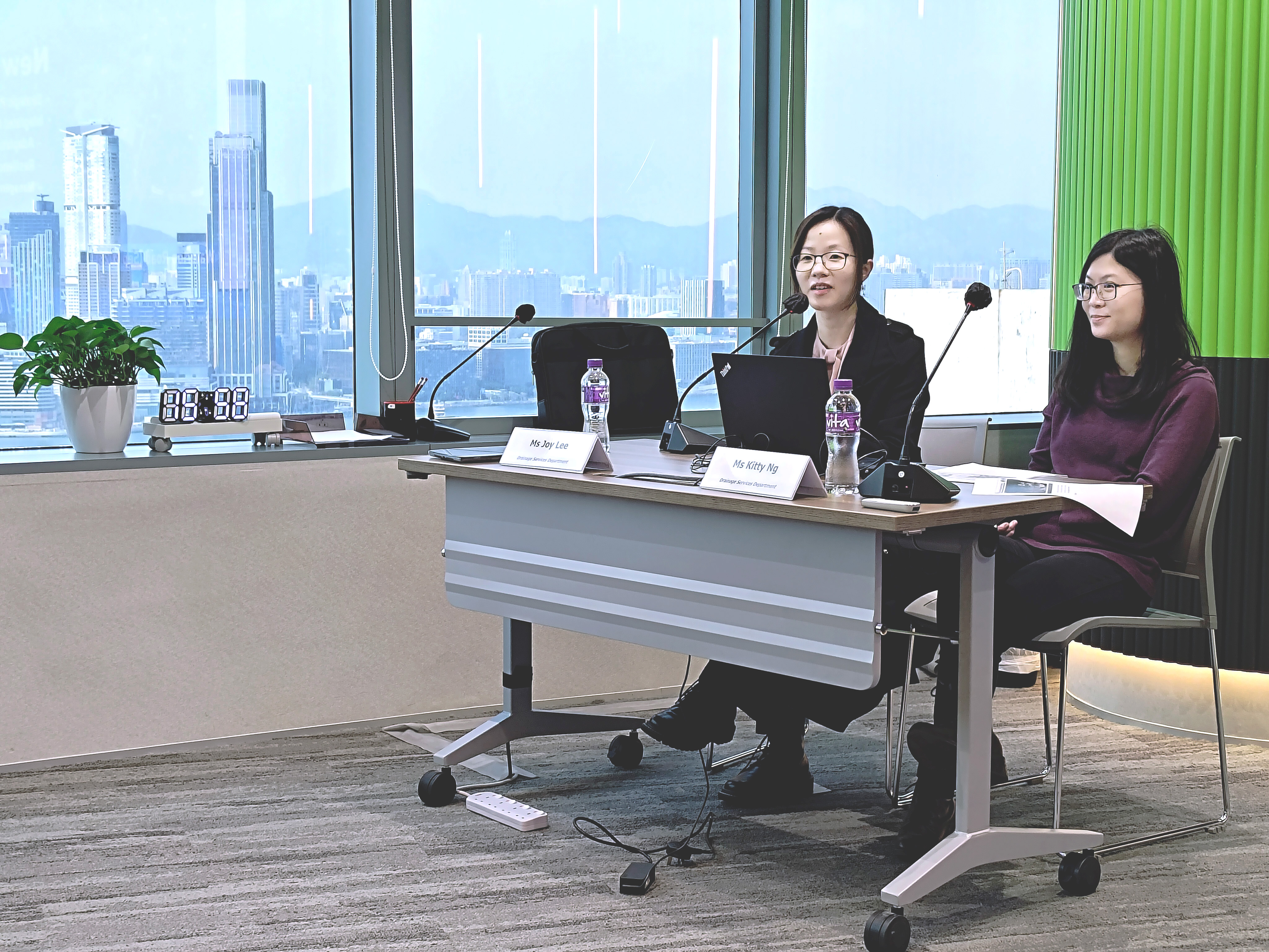 Sharing session with DSD and CEDD on the Government’s latest Integrated Flood Management initiatives 